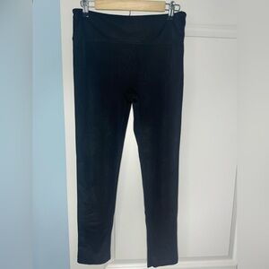 🍓6/$15🍓 Black on Black Shimmer Pull on Leggings